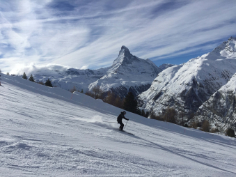 Piste-mit-Matterhorn_2.jpg